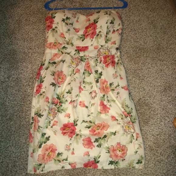 Dress - Picture 2 of 3